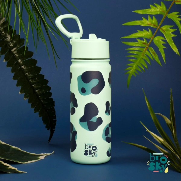 Brosky Wild Miętowa butelka na wodę z nadrukiem w motyw zwierzęcy 550 ml