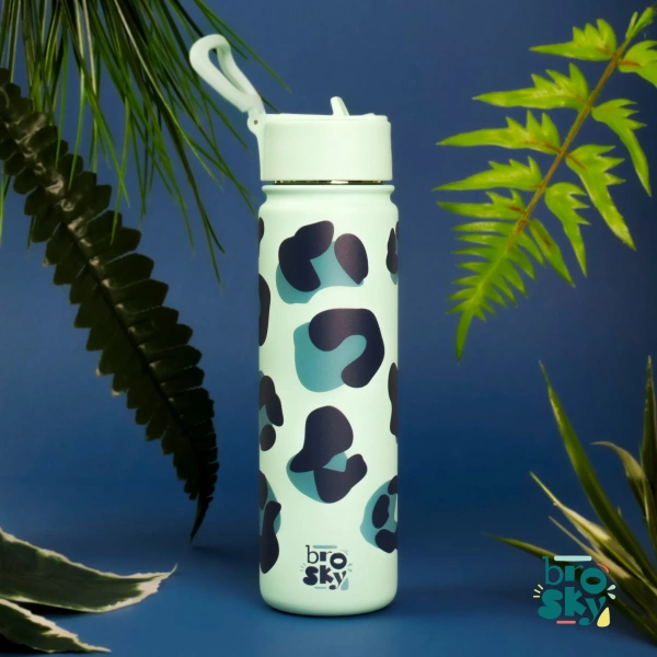 Brosky Wild Miętowa butelka na wodę z nadrukiem w motyw zwierzęcy 680 ml