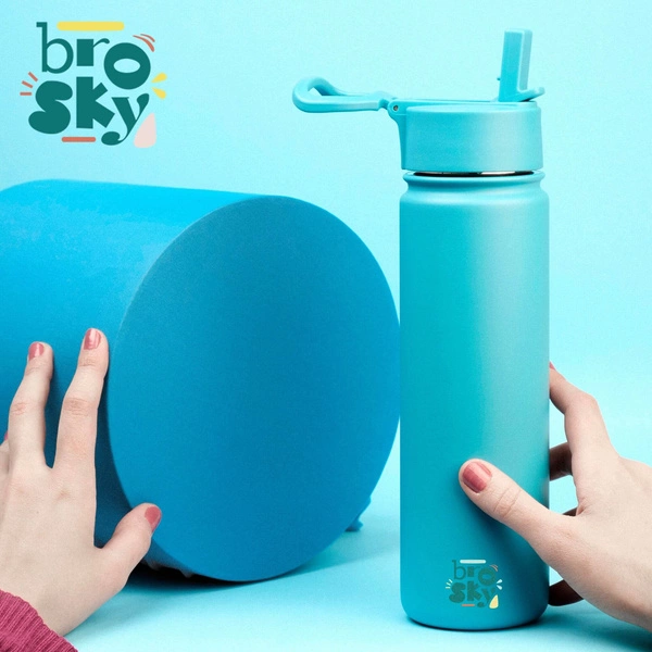 Brosky Basic Stalowa butelka na wodę w kolorze morskim 680ml