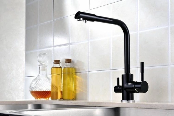 Blue Water Amanda 44 Czarna Trójdrożna bateria kuchenna