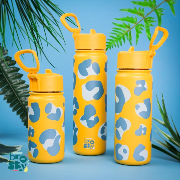 Brosky Wild Żółta butelka na wodę z nadrukiem w motyw zwierzęcy 680 ml