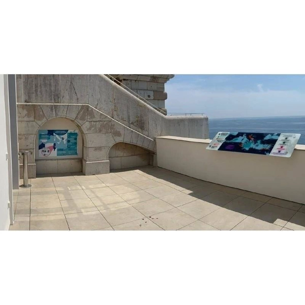 Canaletas M-2JRO 86 Zewnętrzna fontanna wody pitnej