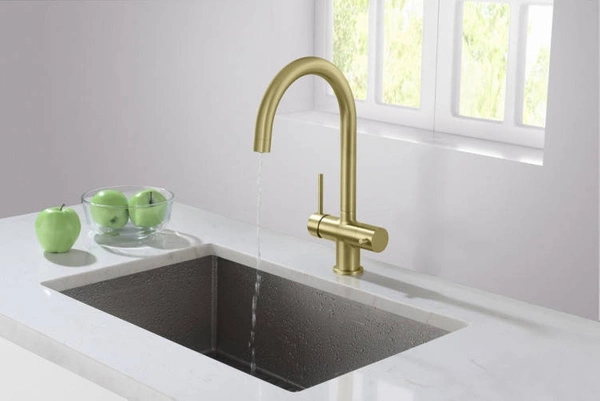 Blue Water Eden Antyczny mosiądz Trójdrożna bateria kuchenna